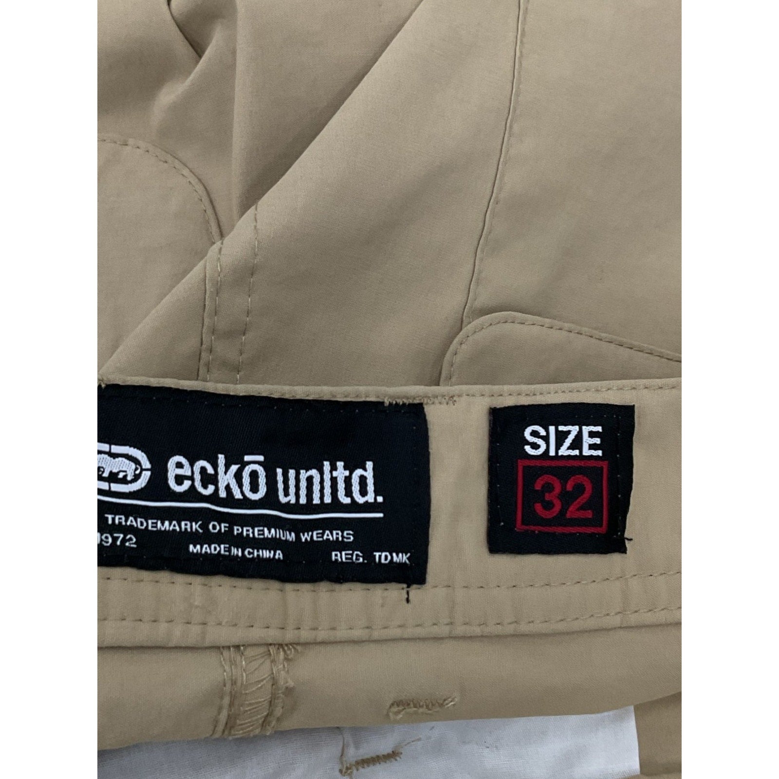 Short 32 (Ecko Unltd)