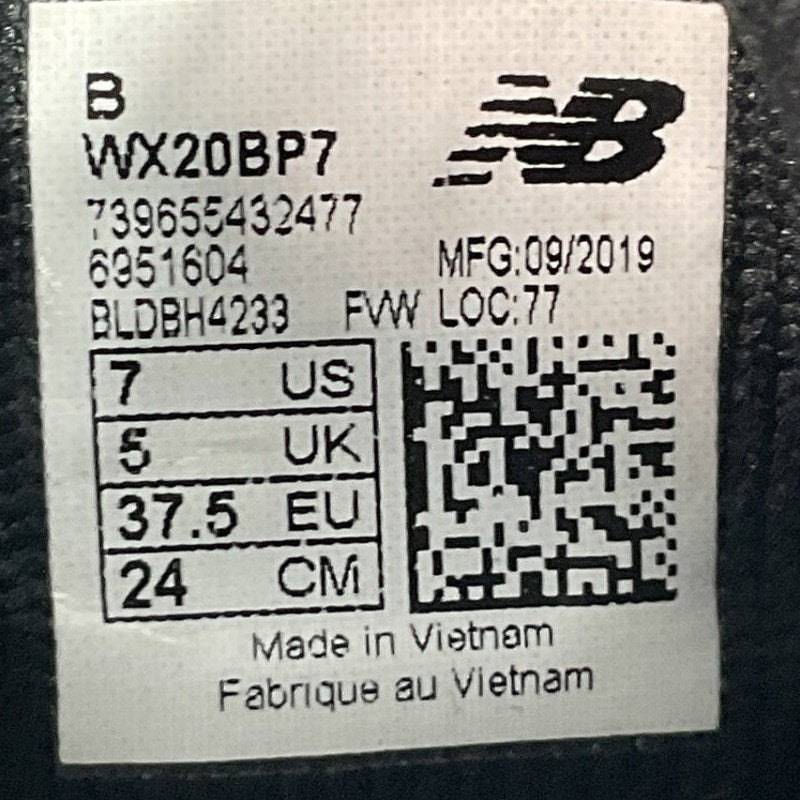 Tenis 7 (New Balance)