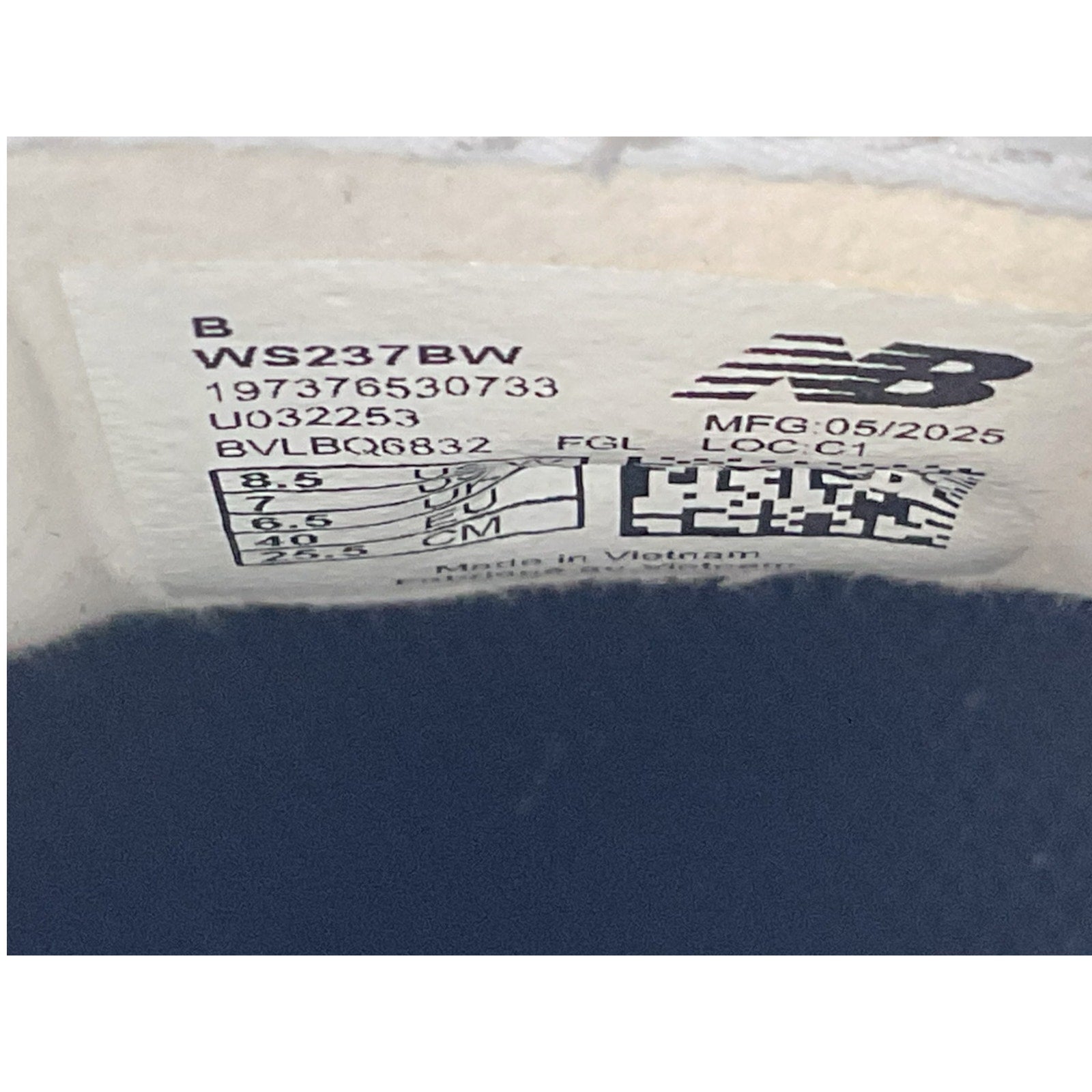 Tenis 8.5 (New Balance)