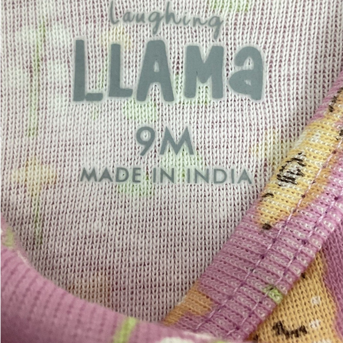 Traje de Bebe 9M (Llama)