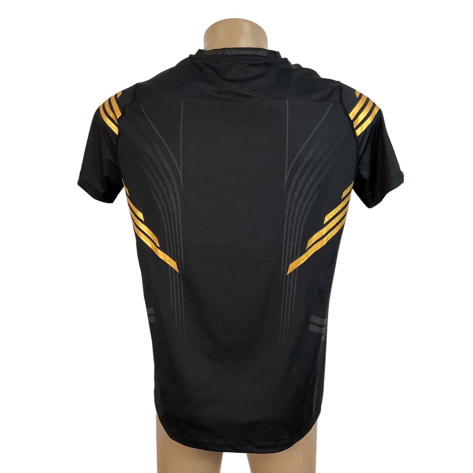 Camisa L (UFC)