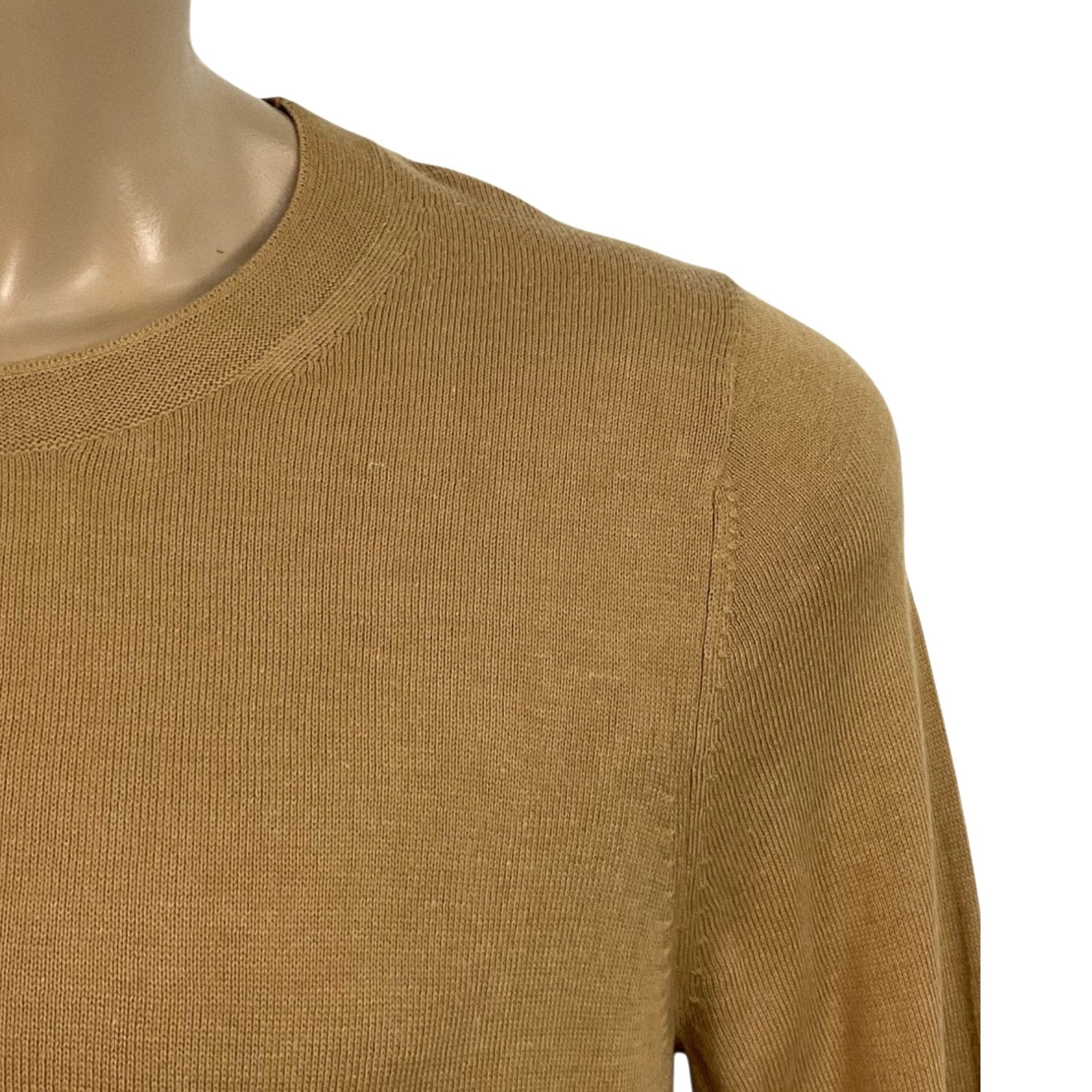 Sueter L (Banana Republic)
