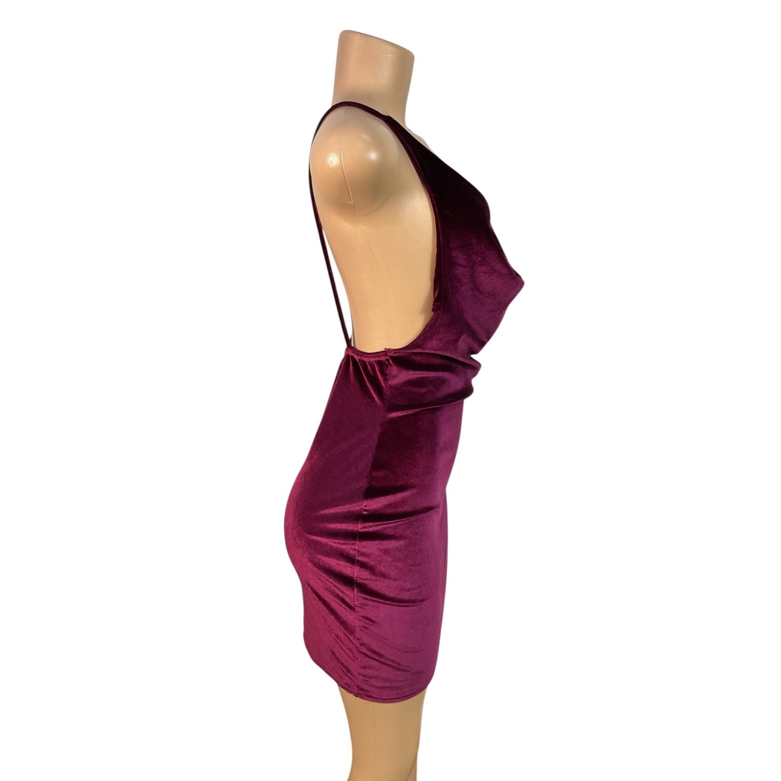 Vestido 8 (PRETTYLITTLETHING)