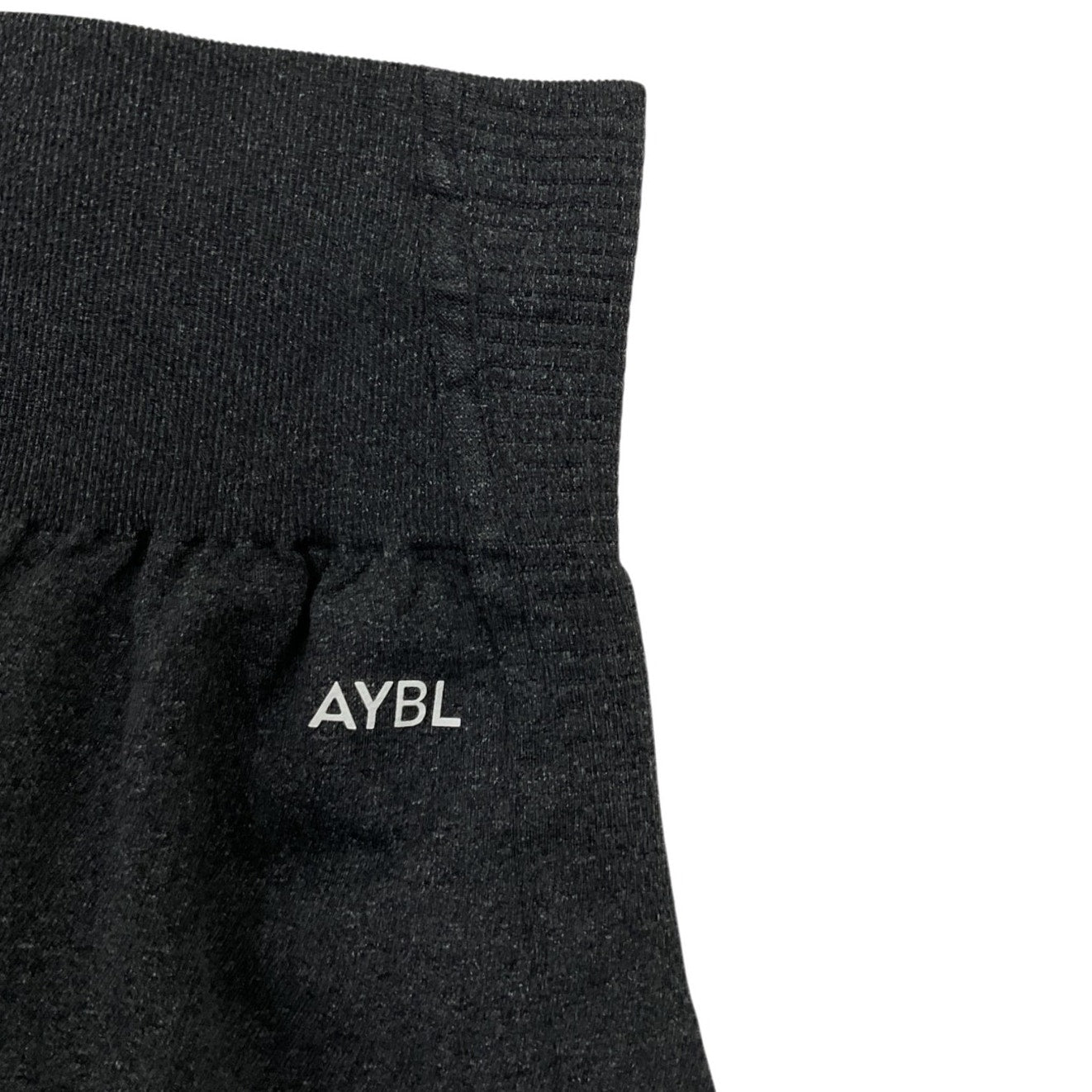 Short M (AYBL)