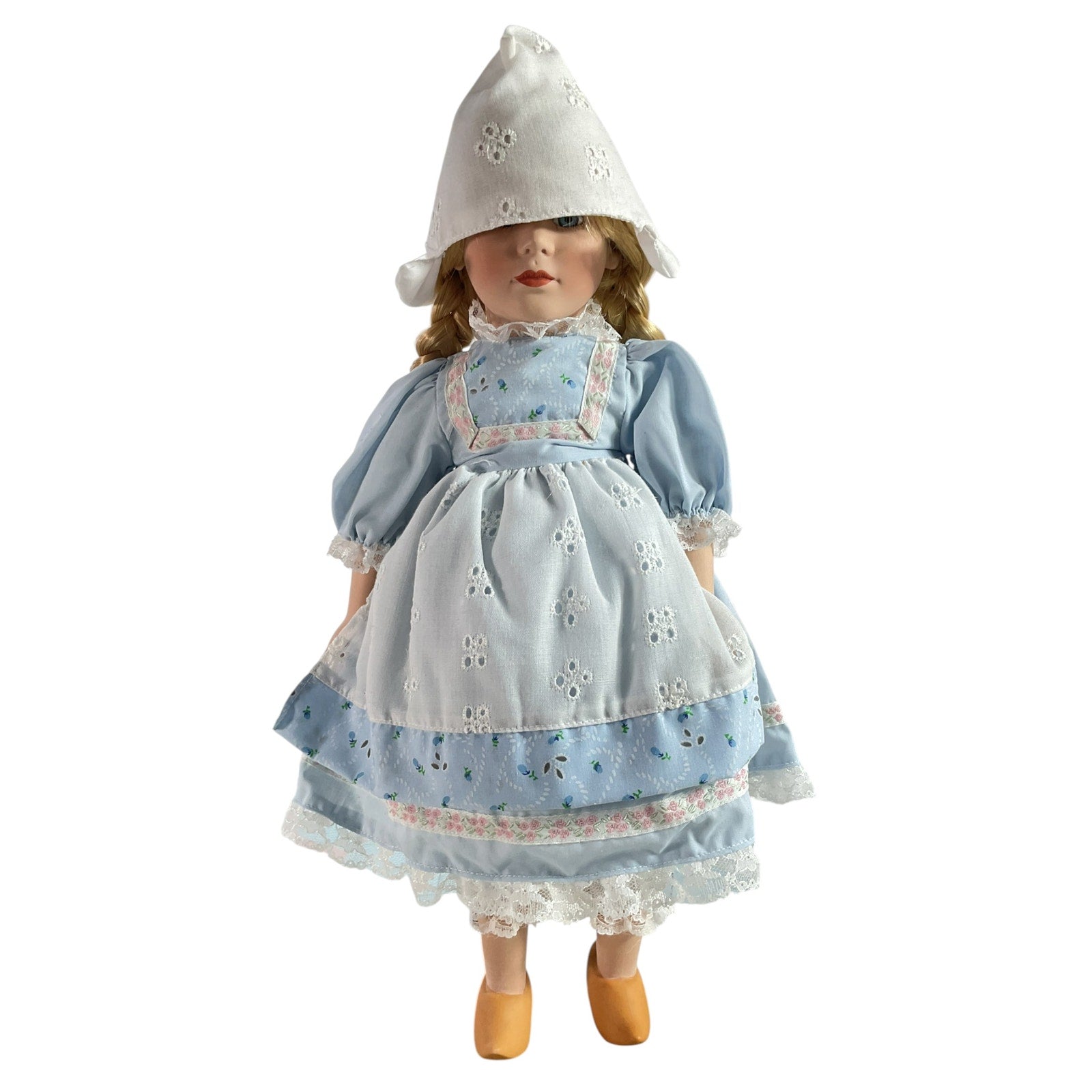 Muñeca (INTERNATIONAL DOLL)