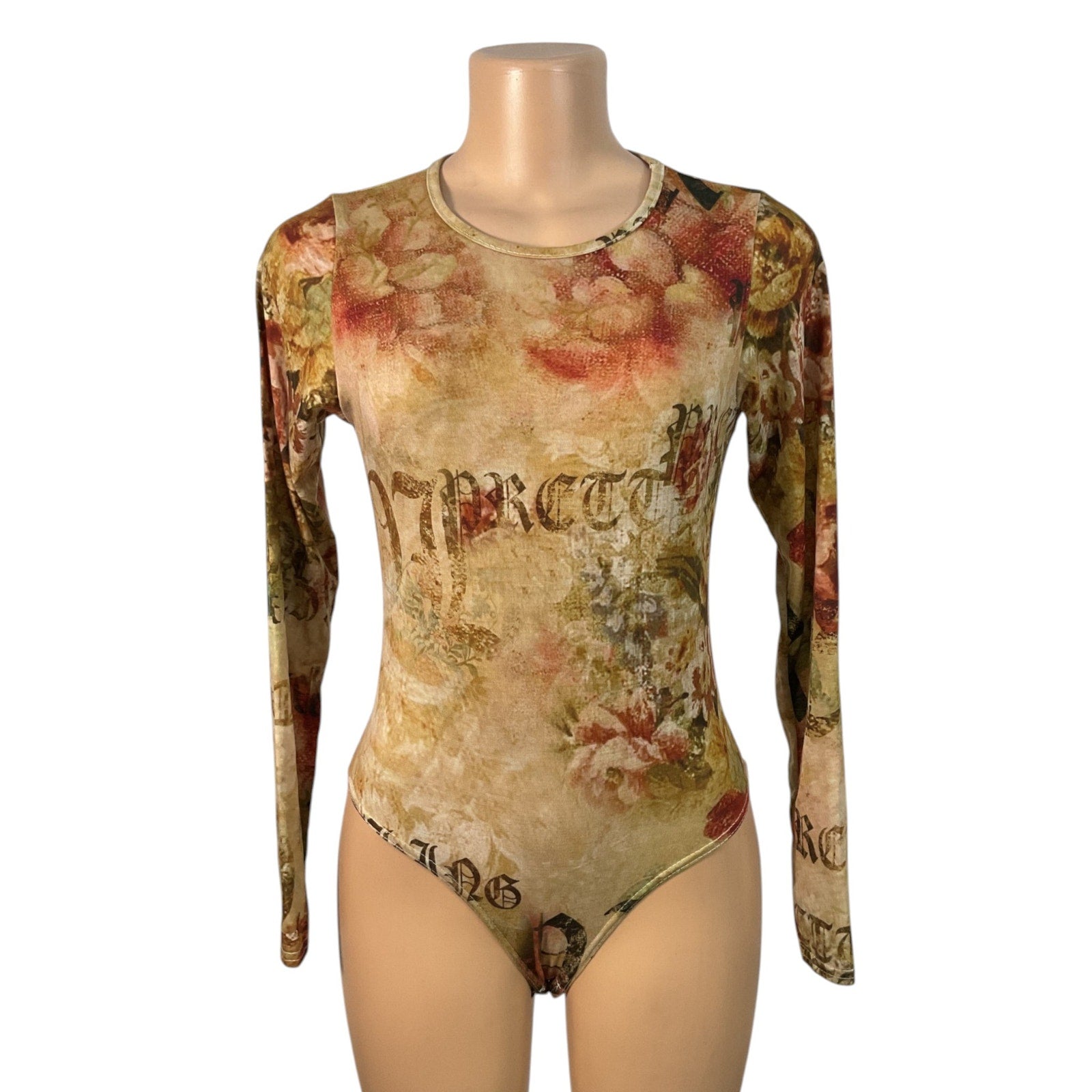 Blusa 6 (PRETTYLITTLETHING)