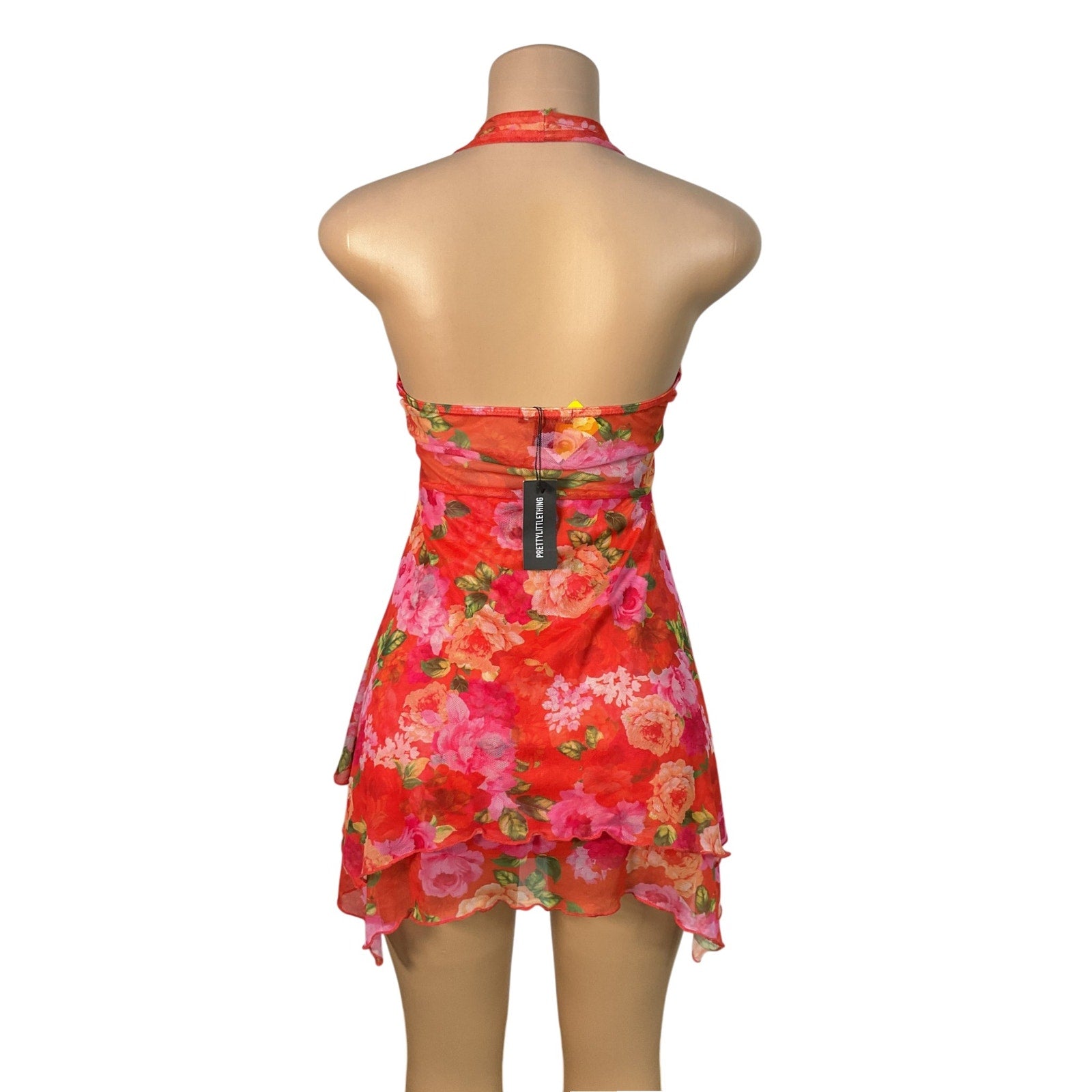 Vestido 2 (PRETTYLITTLETHING)