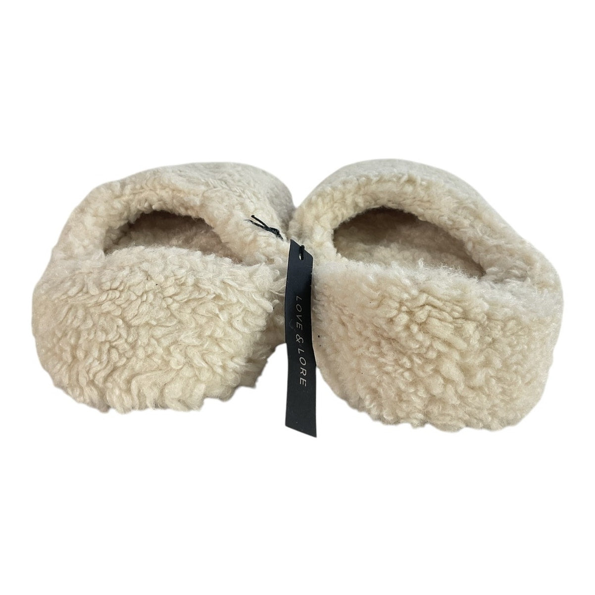 Pantufla 9 (Love & Lore)