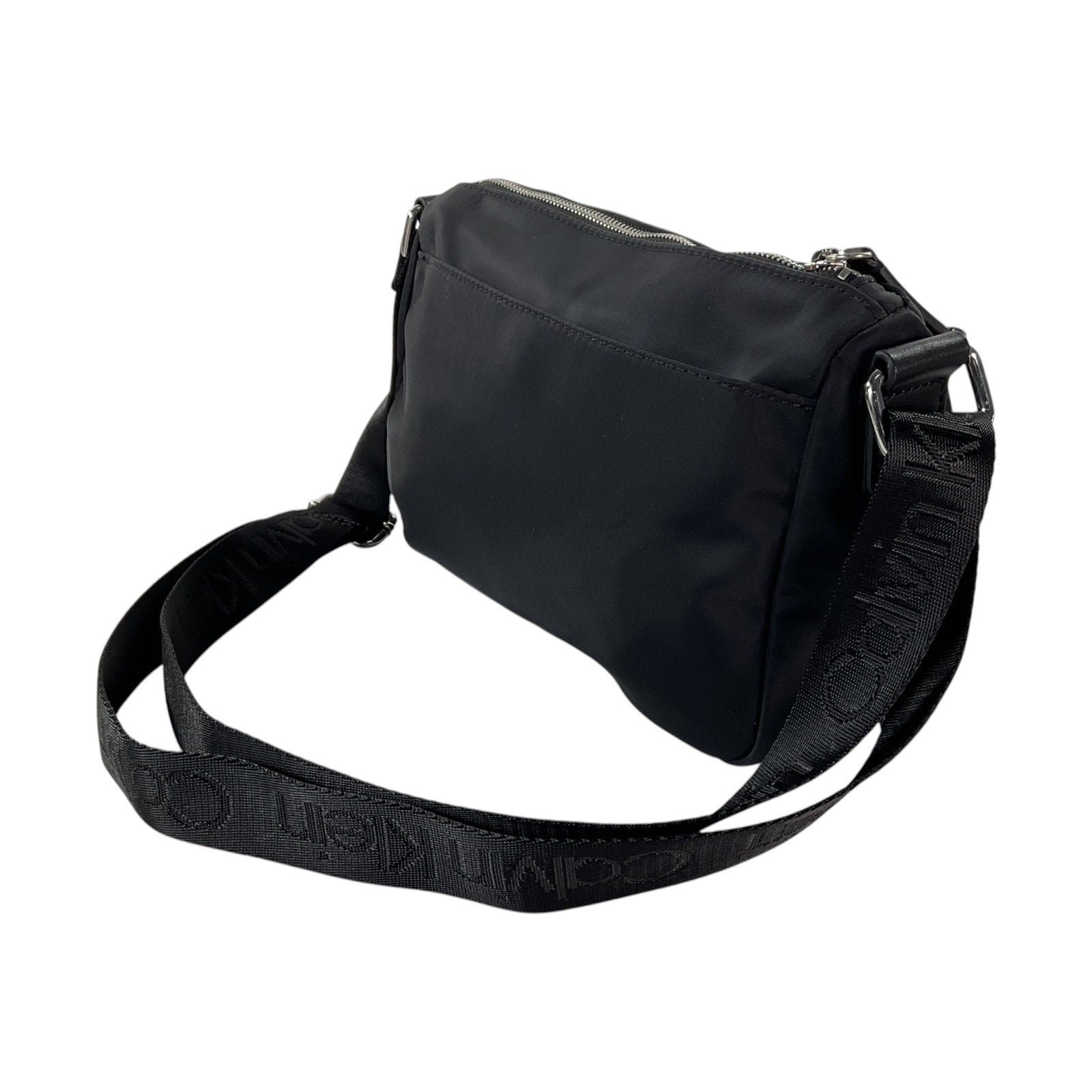 Cartera (Calvin Klein)