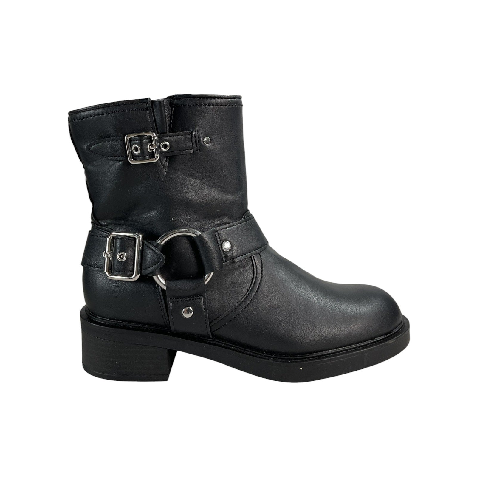 Bota 9 (Universal Thread)