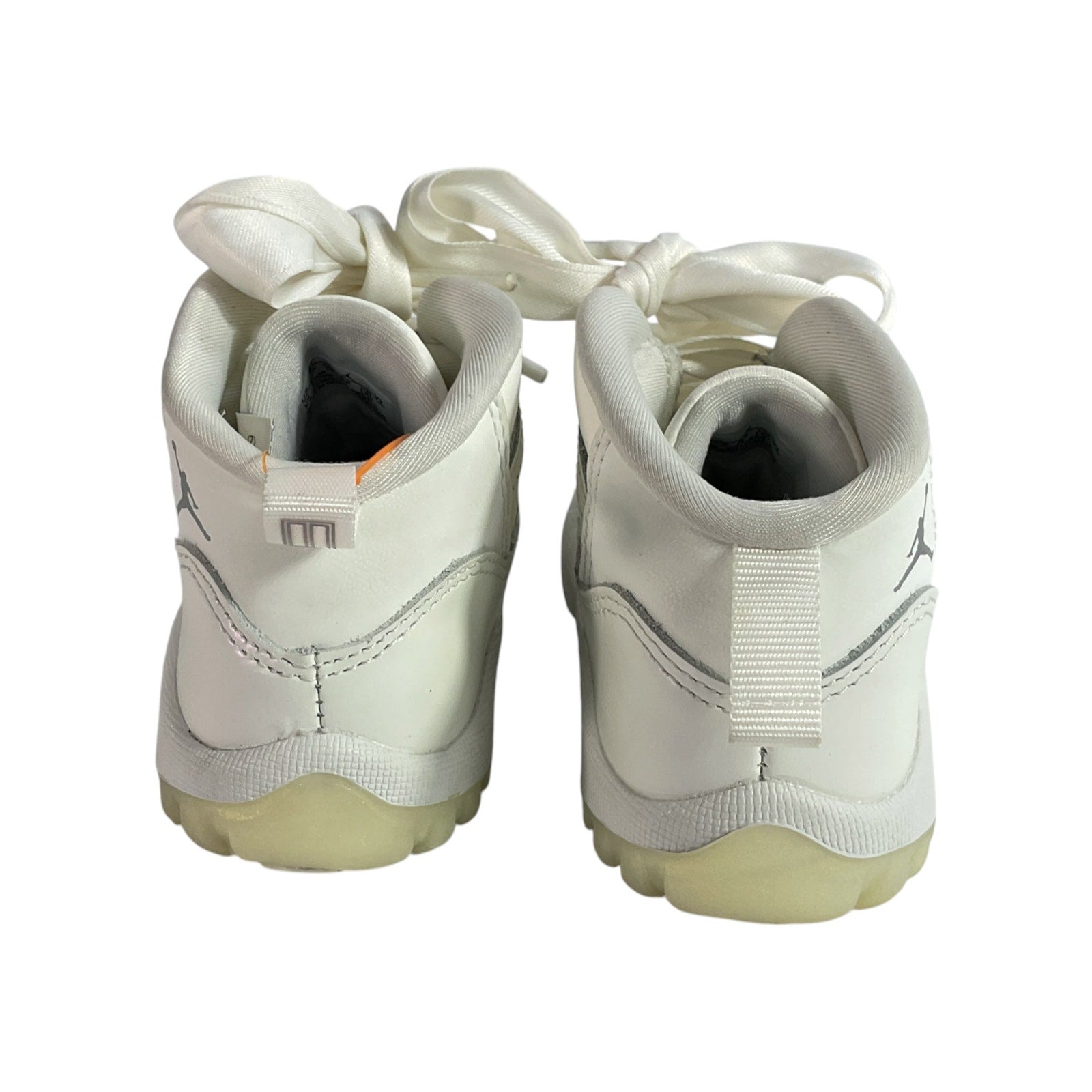 Tenis niña 8C (Jordan)