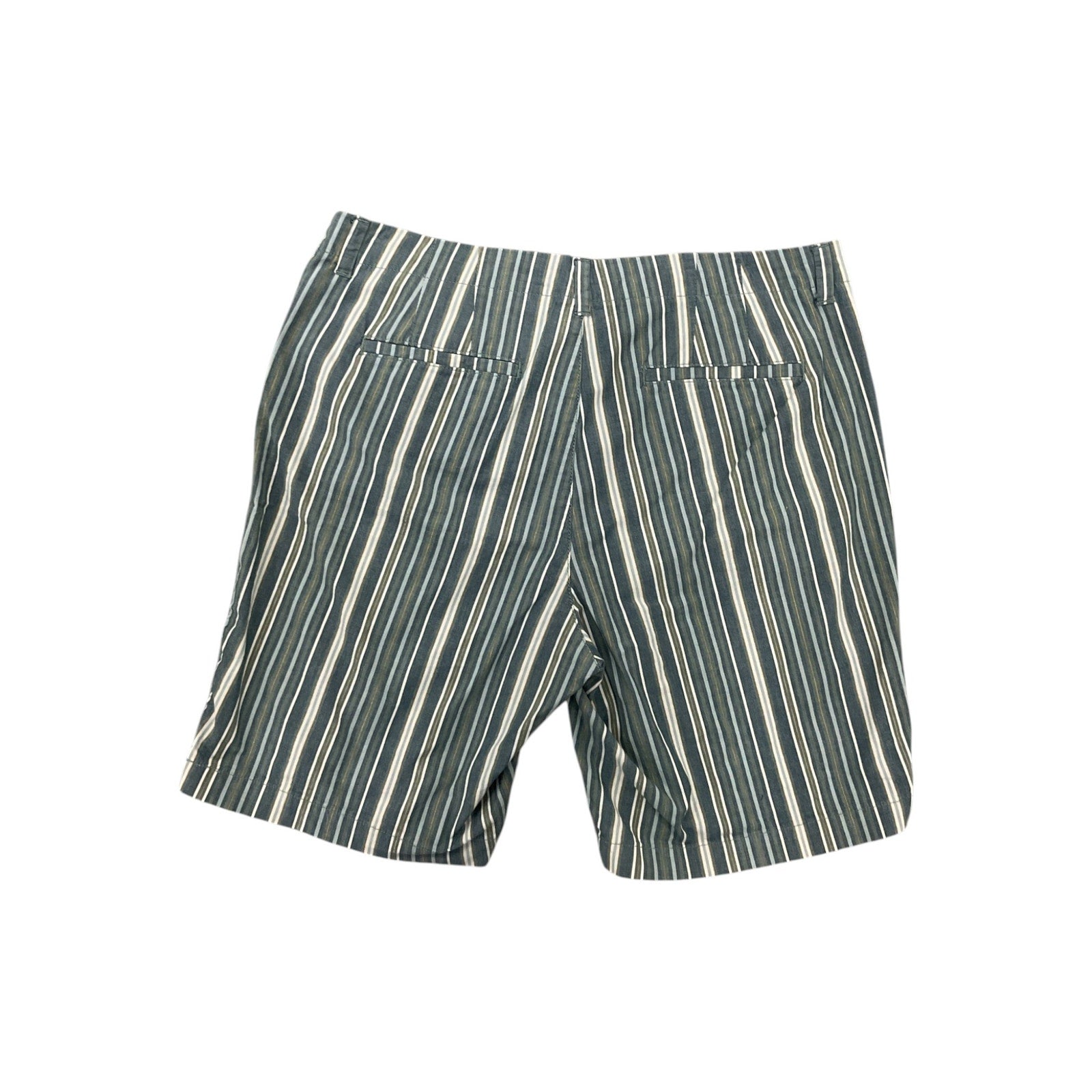 Short 16 (Lee)
