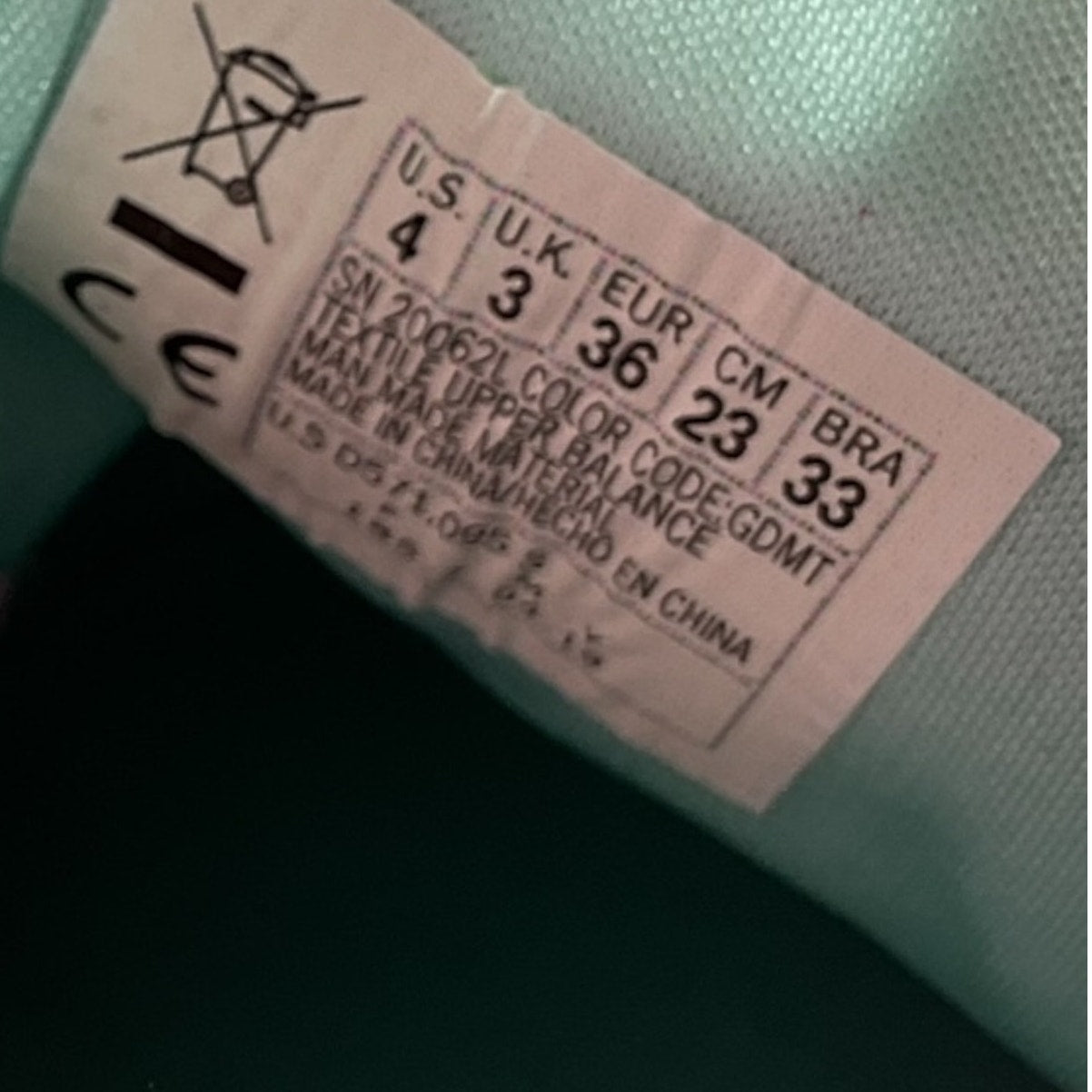 Tenis niño 4 (Skechers)