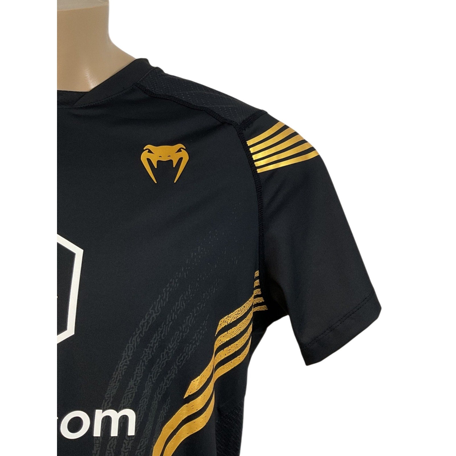 Camisa L (UFC)