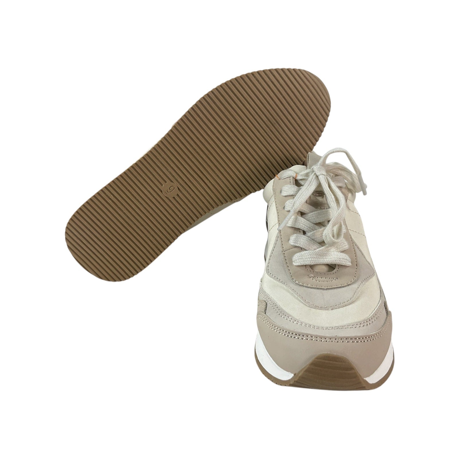 Tenis 9 (Universal Thread)