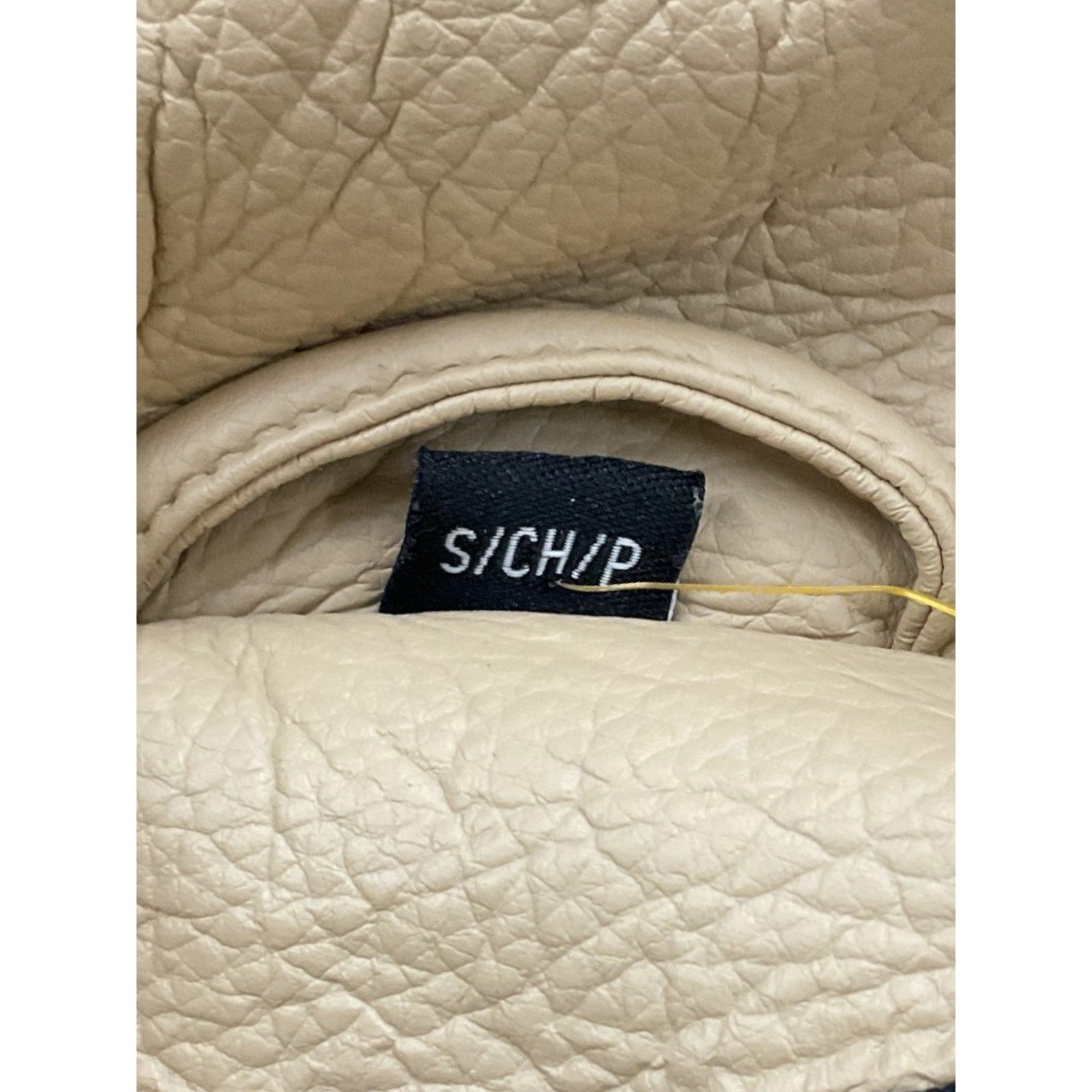 Chumpa S (Guess)
