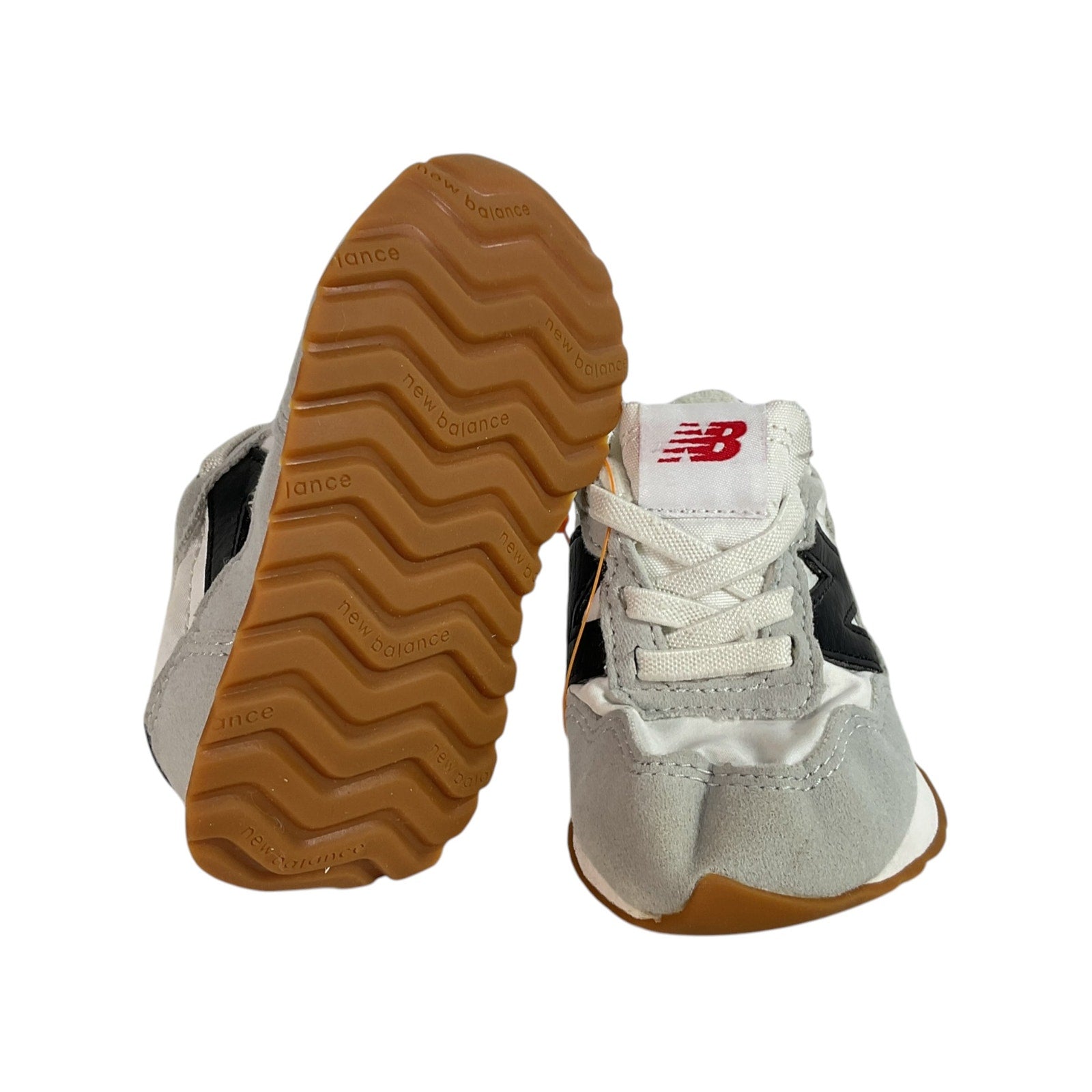 Tenis niño 5 (New Balance)