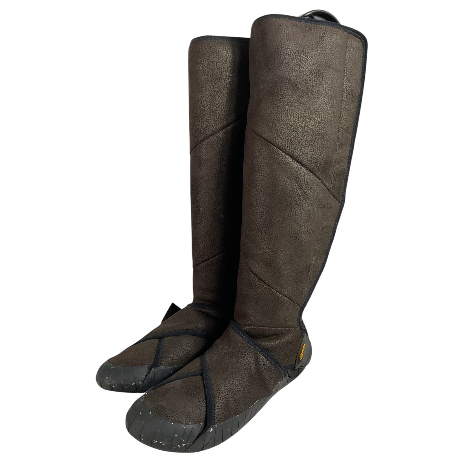 Bota 7.5 (Vibram)
