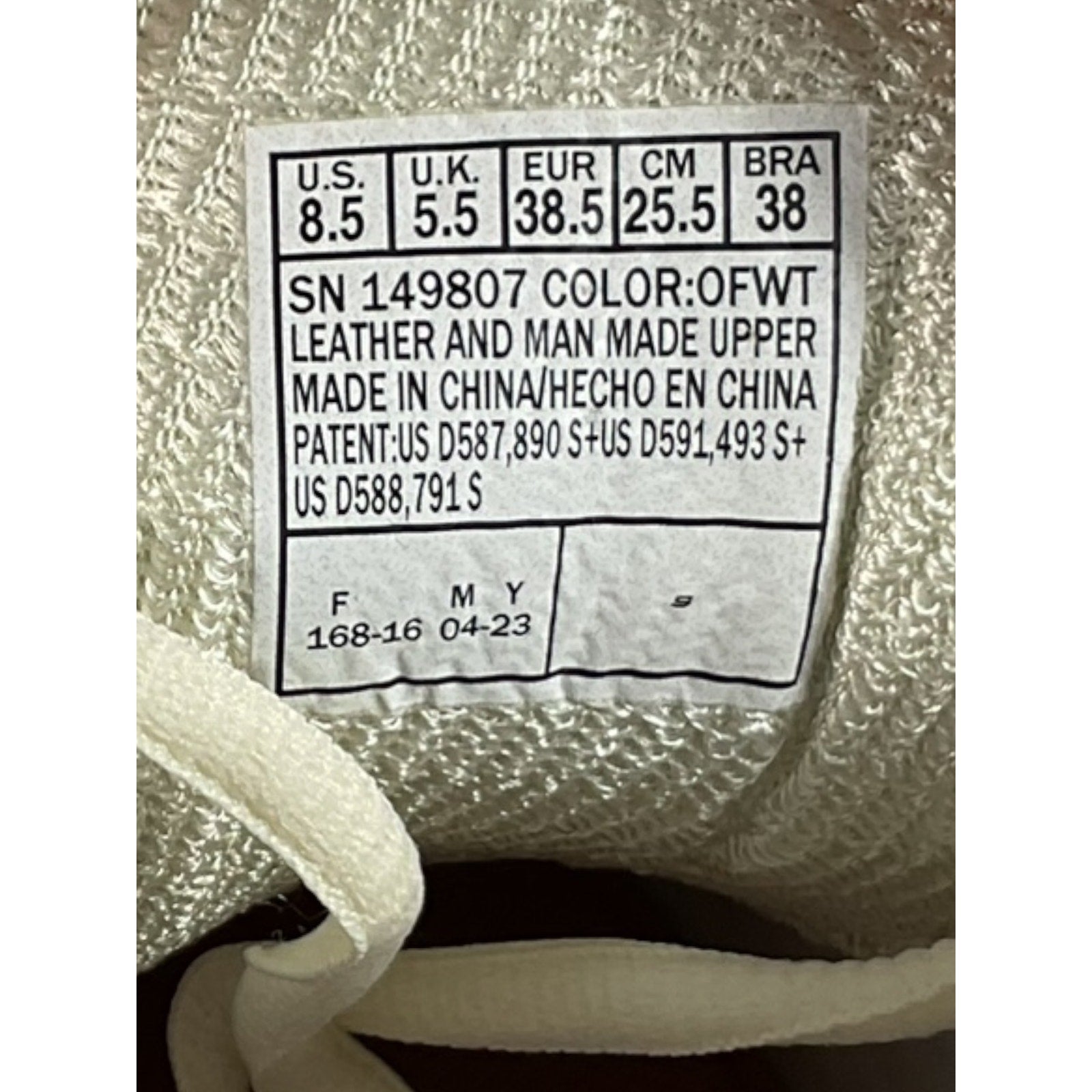 Tenis 8.5 (Skechers)