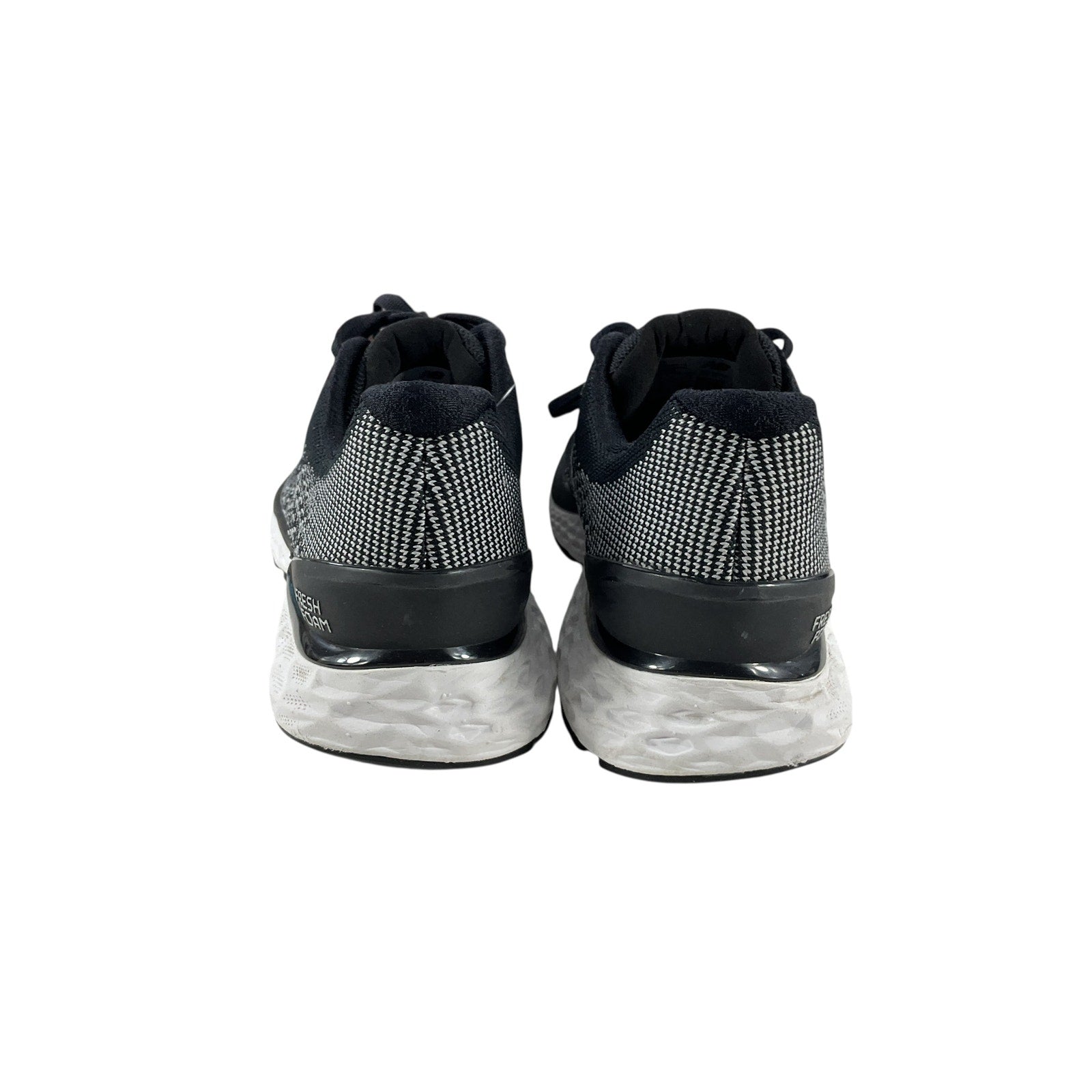 Tenis 8 (New Balance)