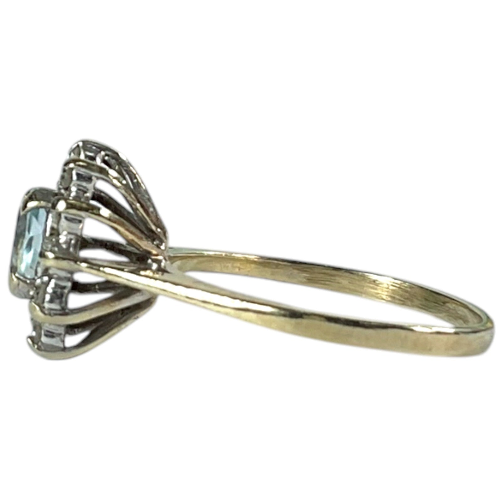 Anillo de oro