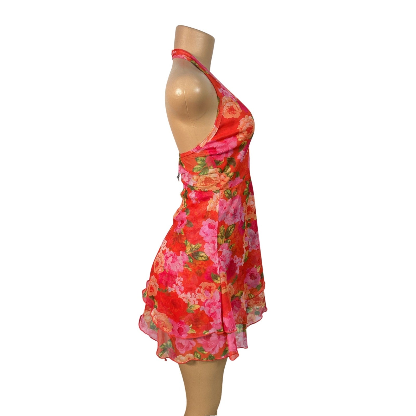 Vestido 2 (PRETTYLITTLETHING)