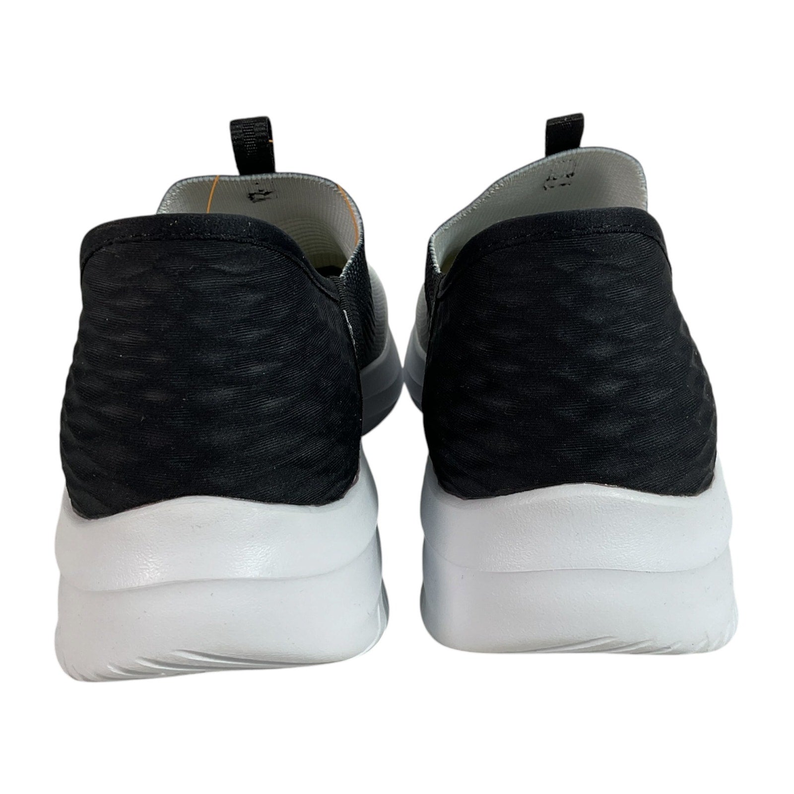 Tenis 8 (Skechers)