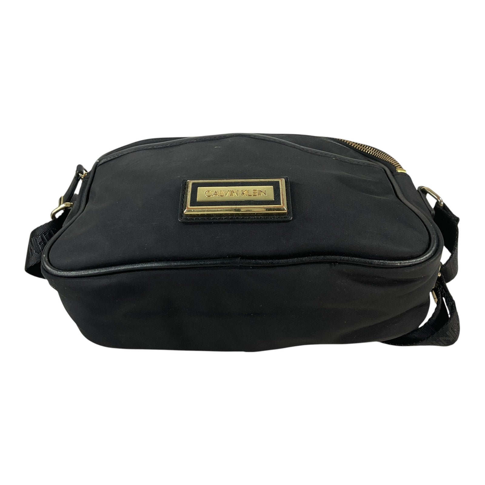 Cartera (Calvin Klein)