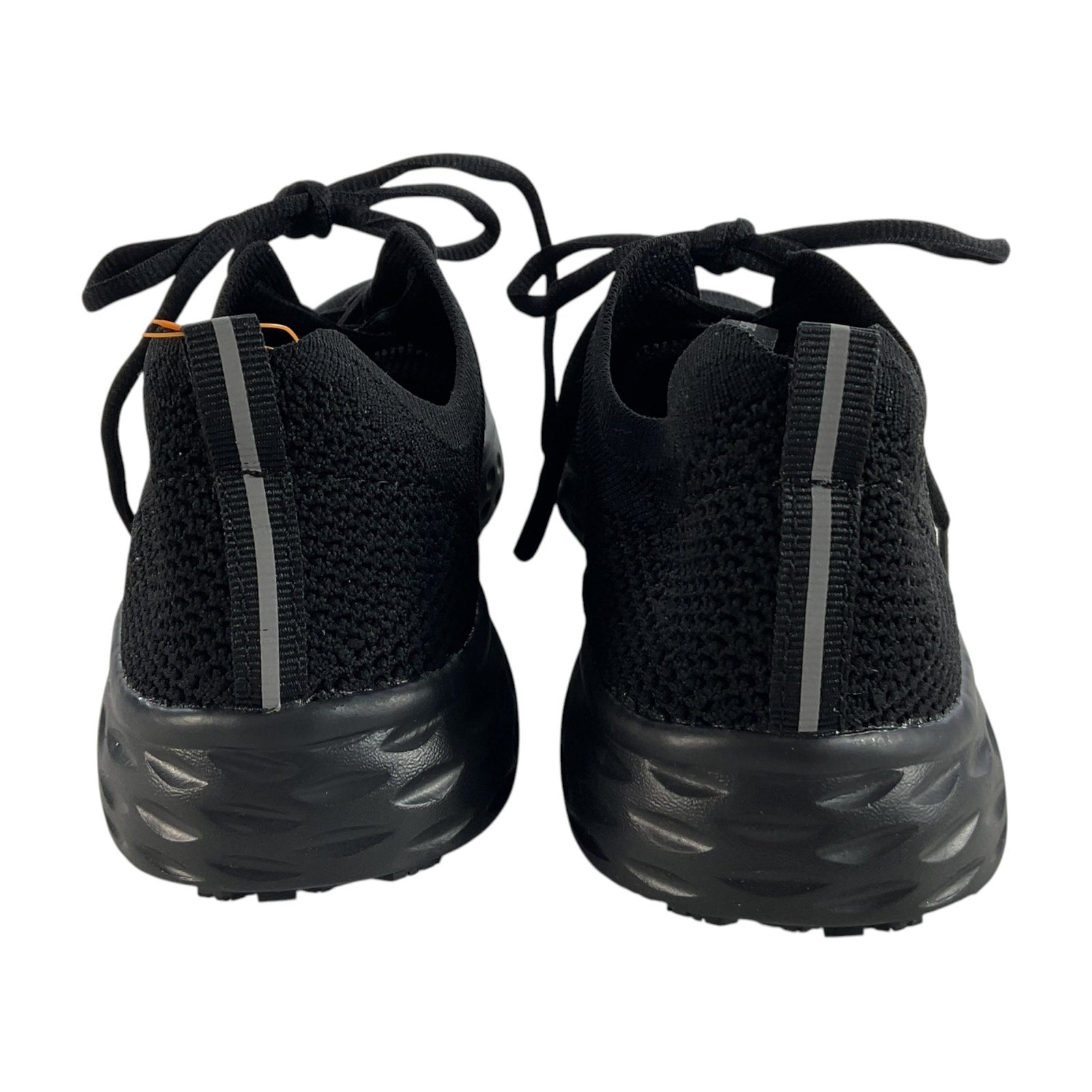 Tenis 8.5