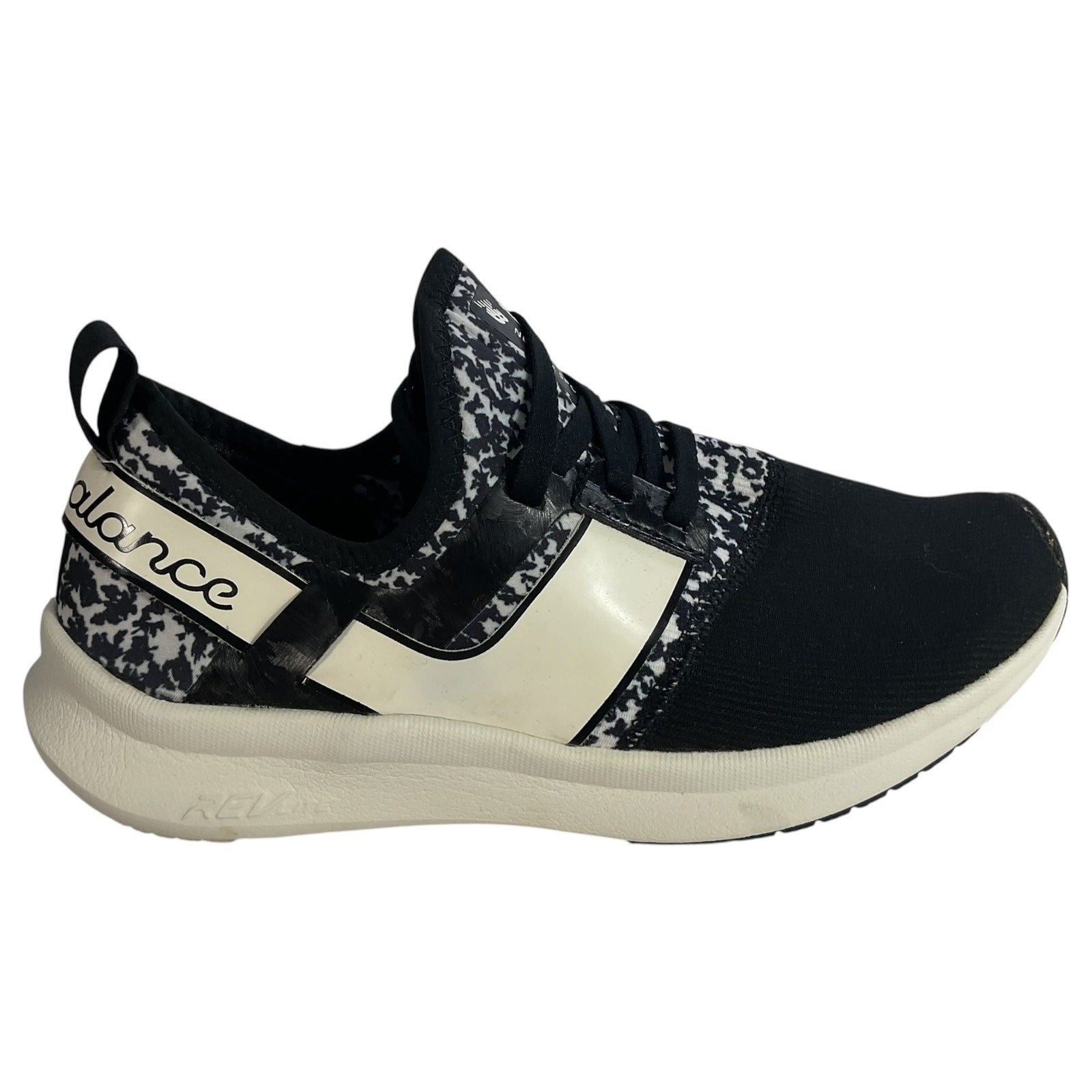 Tenis 7.5 (New Balance)