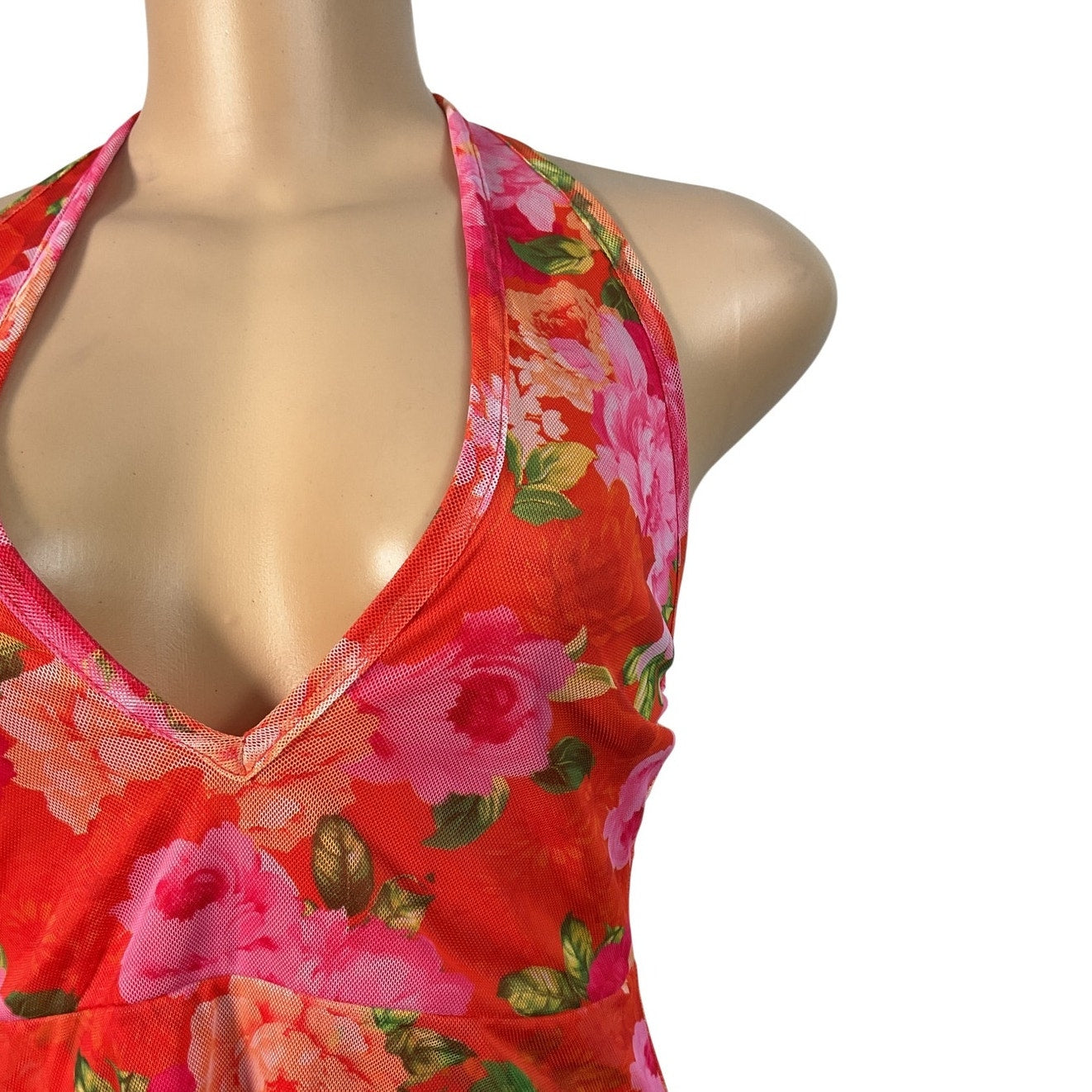 Vestido 2 (PRETTYLITTLETHING)